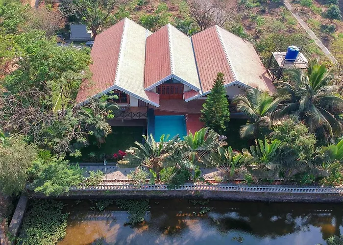 Aranyam Villa By Stayvista With Modern Wooden Interiors, Kidszone, Indoor Games & Plunge Pool Lonavala