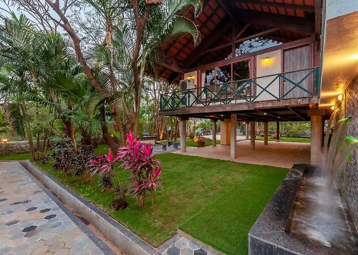 Aranyam Villa By Stayvista With Modern Wooden Interiors, Kidszone, Indoor Games & Plunge Pool Lonavala